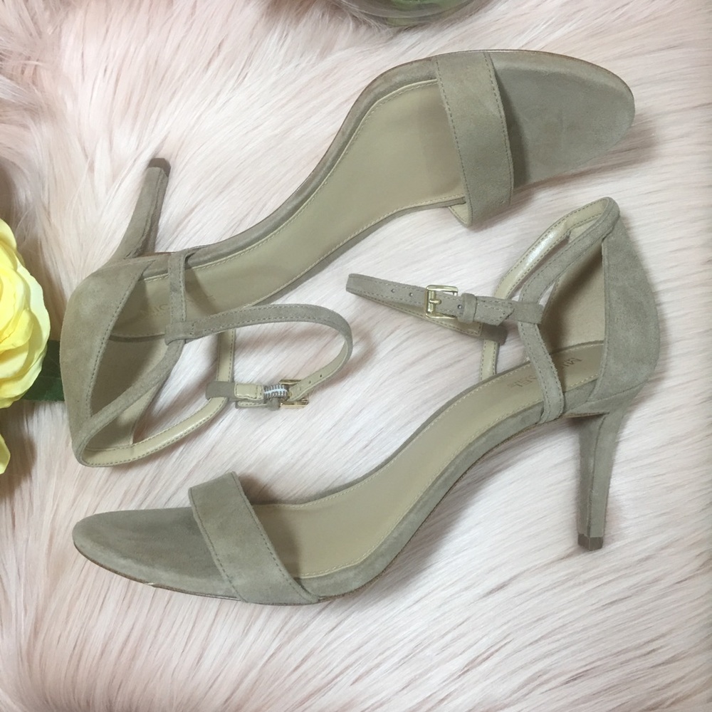 MICHAEL KORS SIMONE OPEN TOE SUEDE SANDALS, TAN, SIZE 10M - Picture 4 of 5